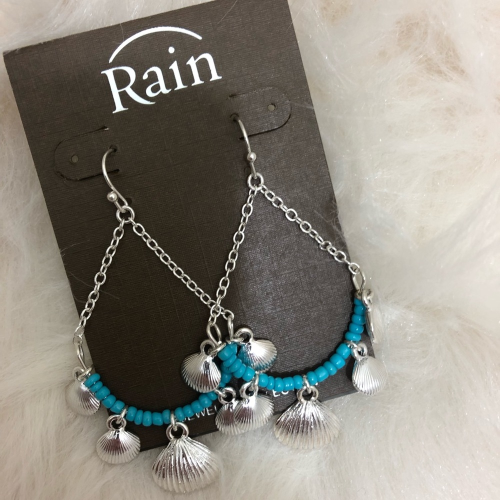 New Dangle Earings!